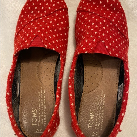 Toms Red and white polka dot flats - Picture 5 of 7
